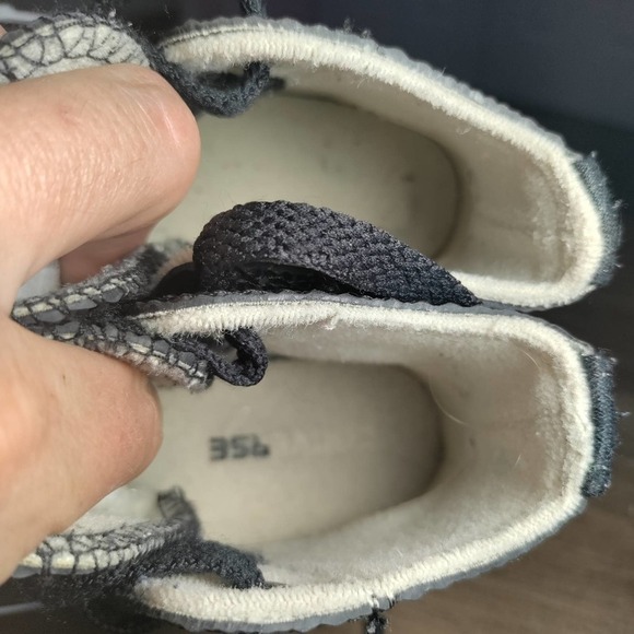 Converse All-Star Chuck Taylor black rubber sides hi-tops child size 12 - Picture 8 of 10